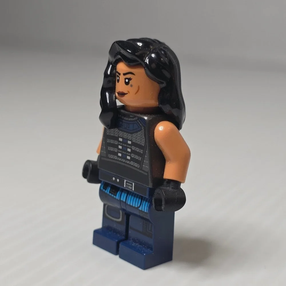 LEGO Star Wars Carasynthia 'Cara' Dune minifigure from The Mandalorian